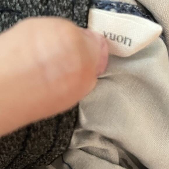 Vuori Blue Striped V-Cycled Performance 4-Way Stretch Men's Board Shorts Size M - Picture 4 of 5